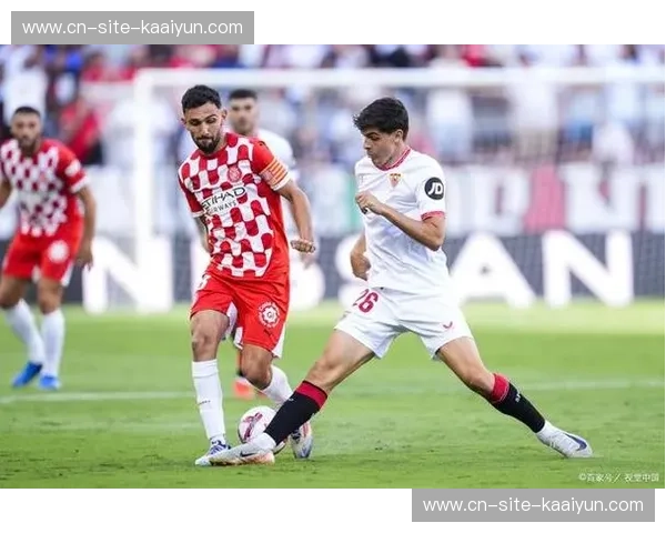 塞维利亚防守端人员配置优化,五后卫体系人员轮换策略 塞维利亚防守端人员配置优化,五后卫体系人员轮换策略